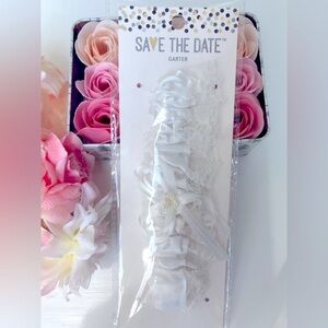 💍NWT Save The Date Bridal White Ruffle Garter